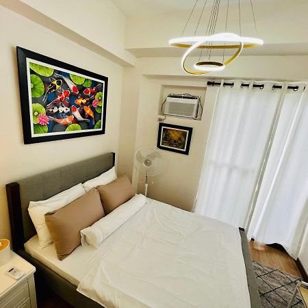 מנילה Infina Towers Project 4 Aurora Boulevard Quezon City מראה חיצוני תמונה