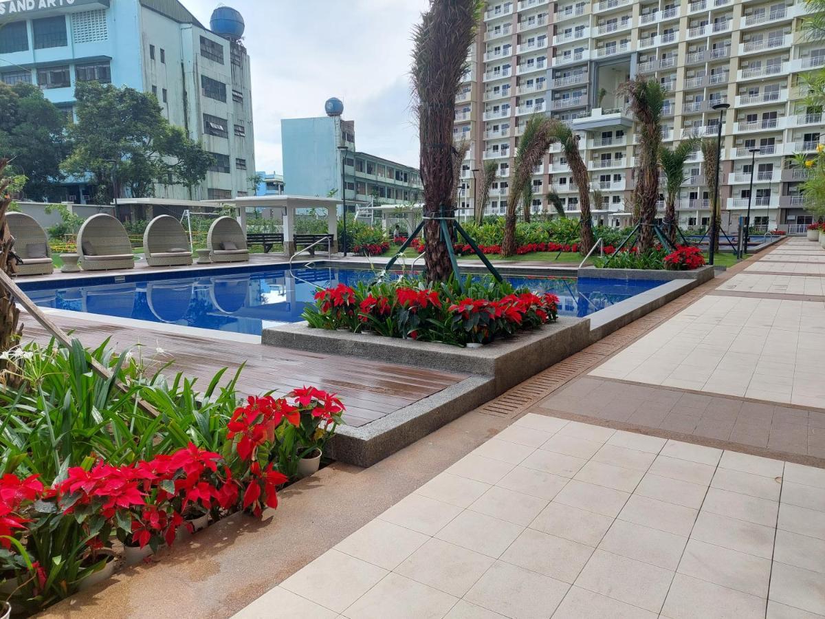 מנילה Infina Towers Project 4 Aurora Boulevard Quezon City מראה חיצוני תמונה