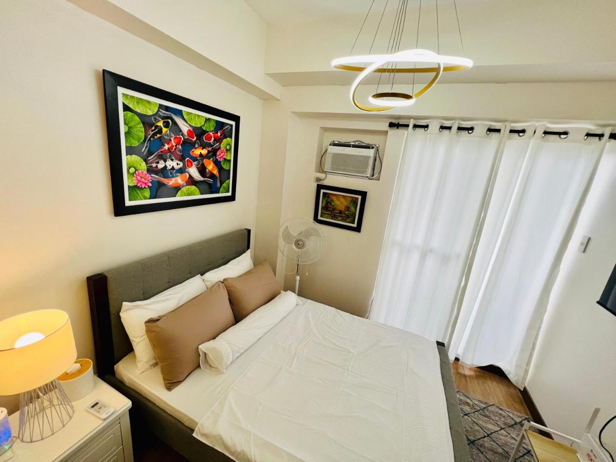 מנילה Infina Towers Project 4 Aurora Boulevard Quezon City מראה חיצוני תמונה